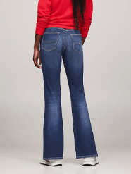 tommy hilfiger jeans modell sylvia high flared lite högre med utställda ben