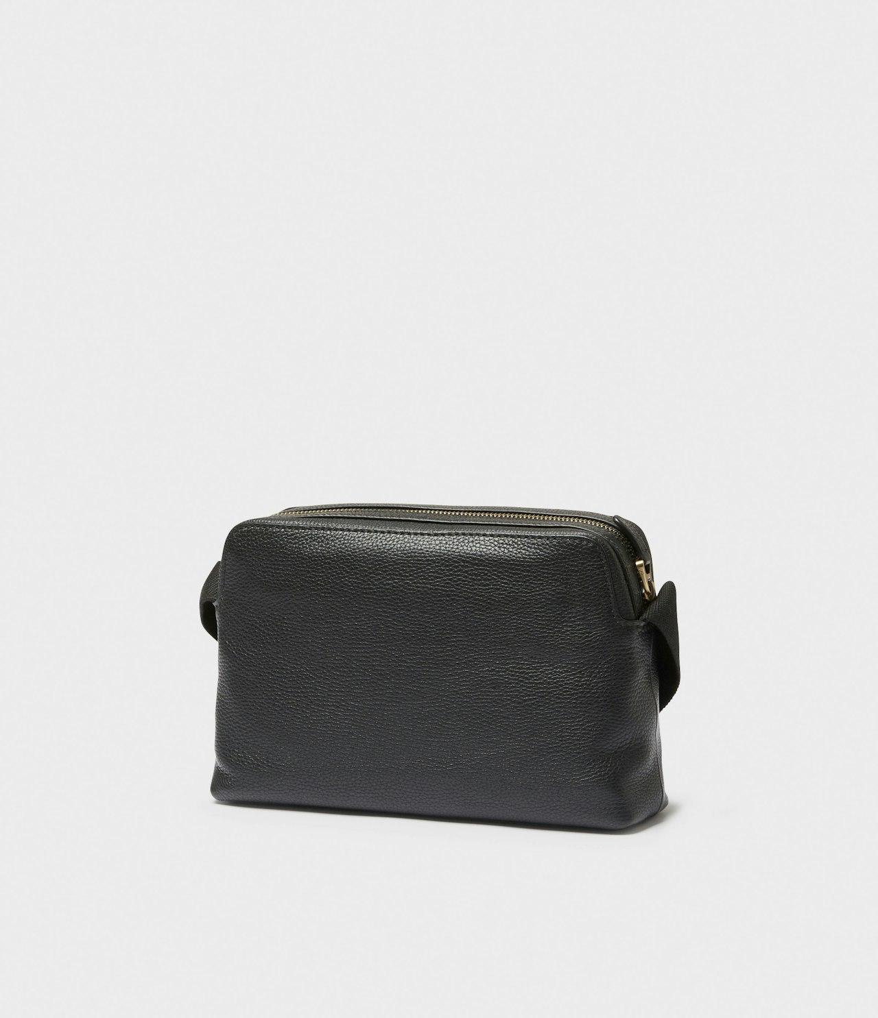 6244_4f968c0f23-116460001_02-original saddler boren messengerbag axelremsväska unisex 11646