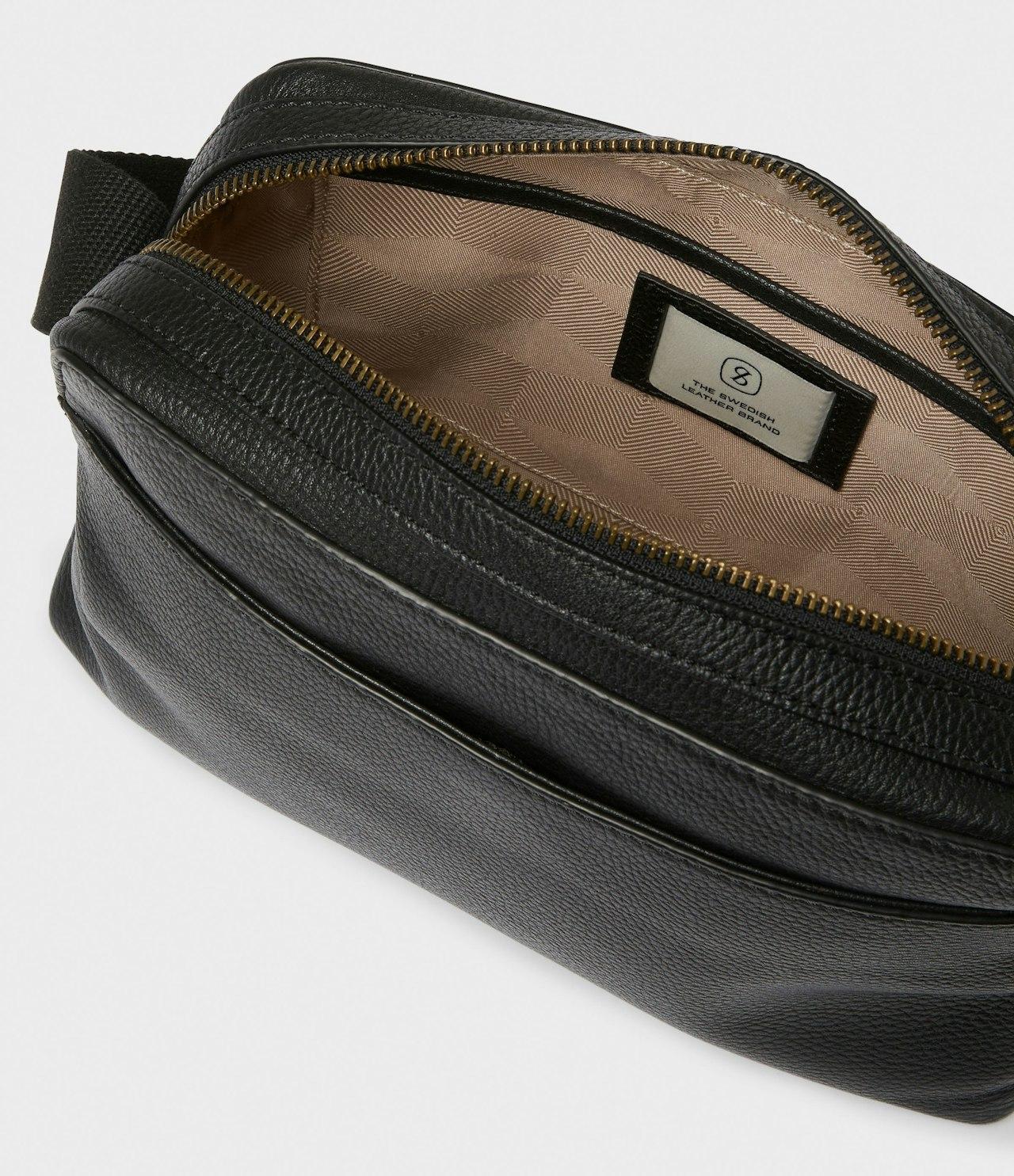 6244_fea6d5be18-116460001_03-original saddler boren messengerbag axelremsväska unisex 11646