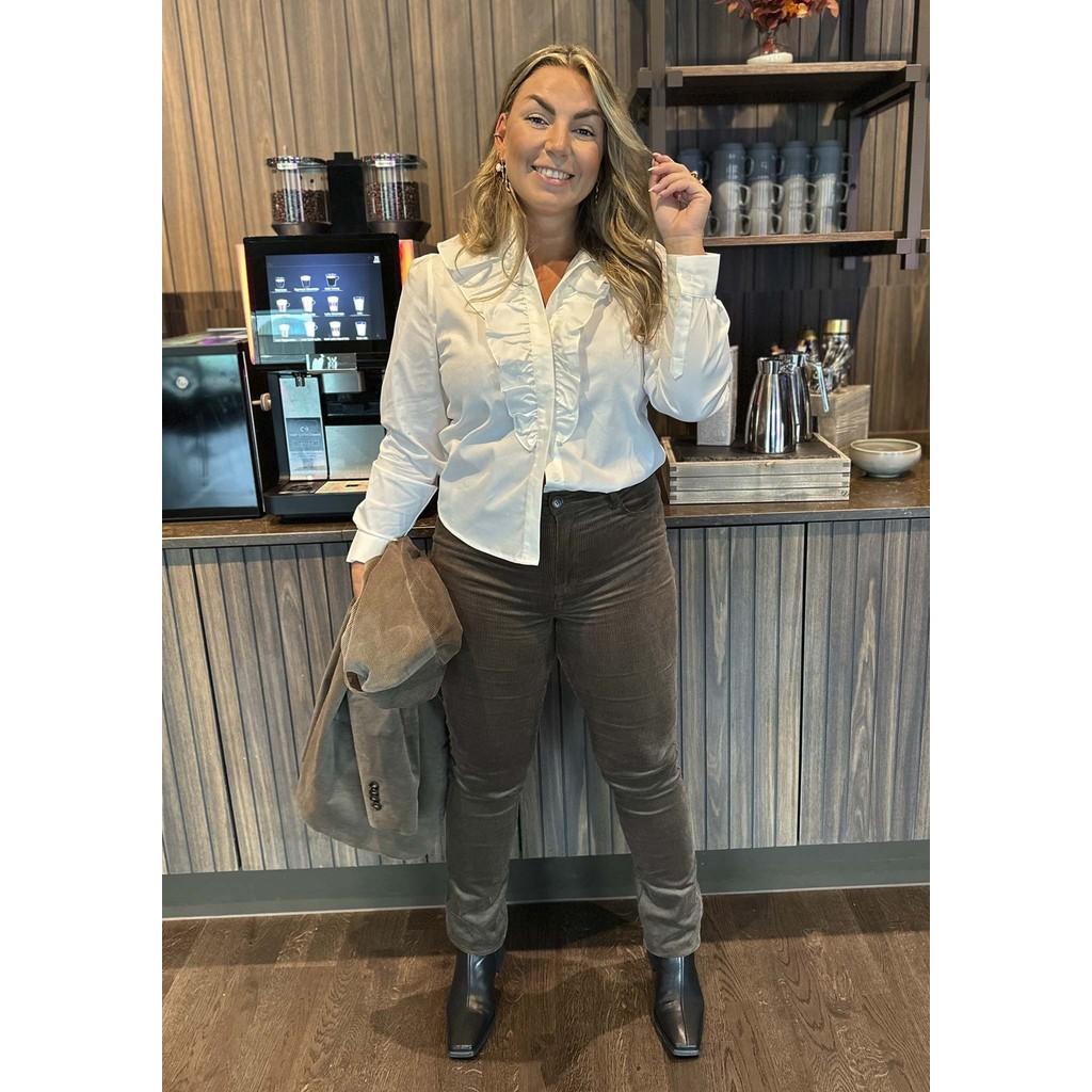 57079 Sigga Flounce Shirt - 57283 Barbel Pant1 isay sigga blounce shirt volang bomull 57079