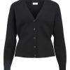 23046908_Black_001 object reynard kofta stickad viskos v-neck 23046908