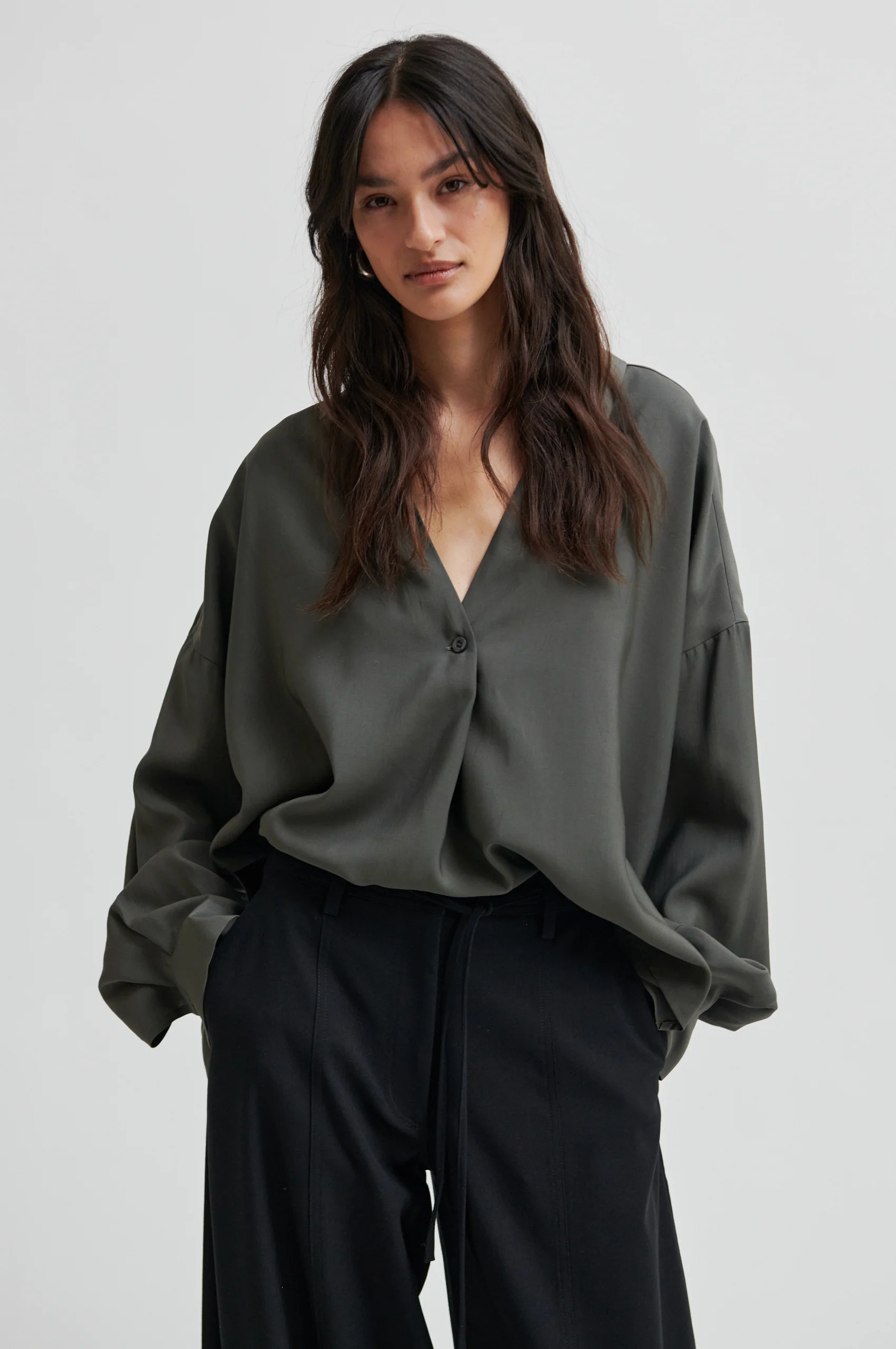 second female timeline blus modal v-neck 60163