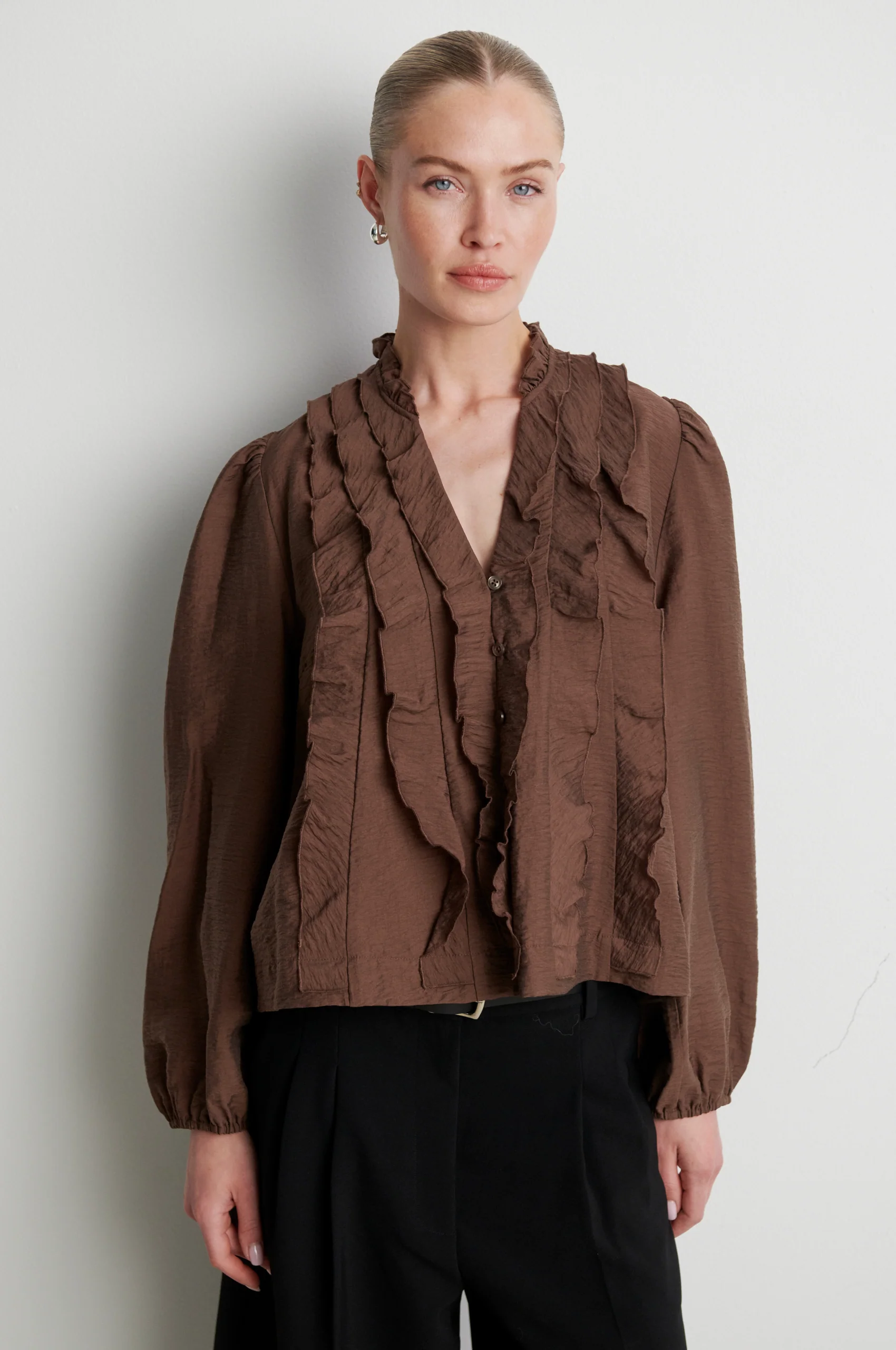 second female rayna frill blus lyocell mjuk frill långärm 60940